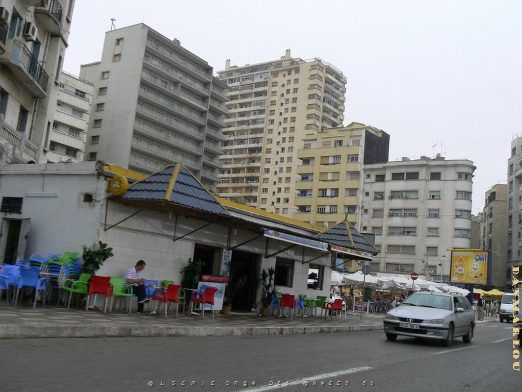 09 bd frond de mer-square Lyautay .jpg